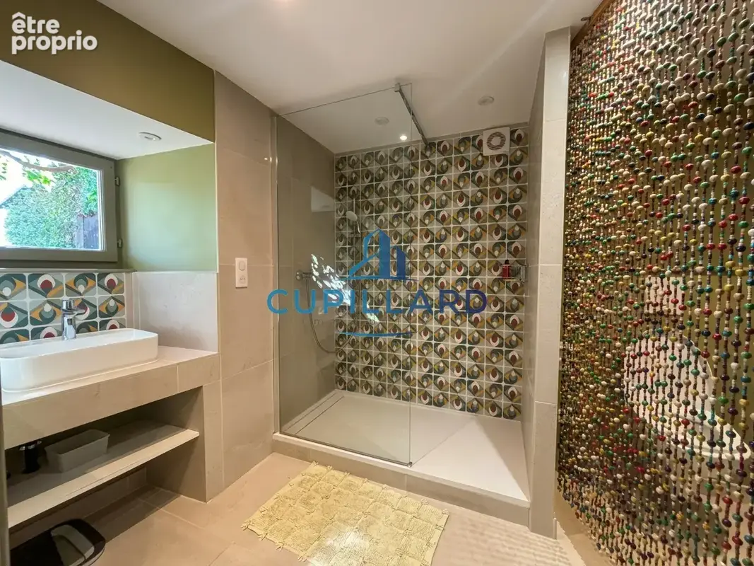 Maison de maître de 270m2 - Saint-Jean-Saint-Maurice - 3 hectares de terrain - piscine - Dépendances - photo 14