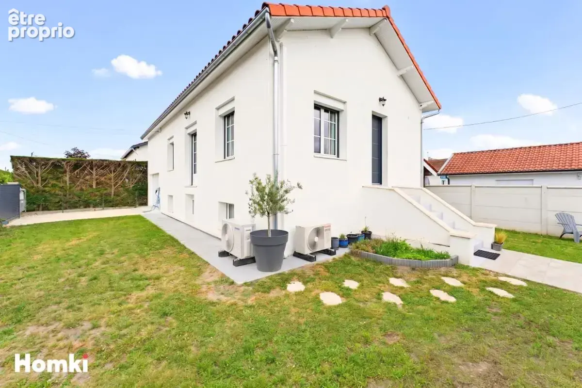 Maison à AMBARES-ET-LAGRAVE