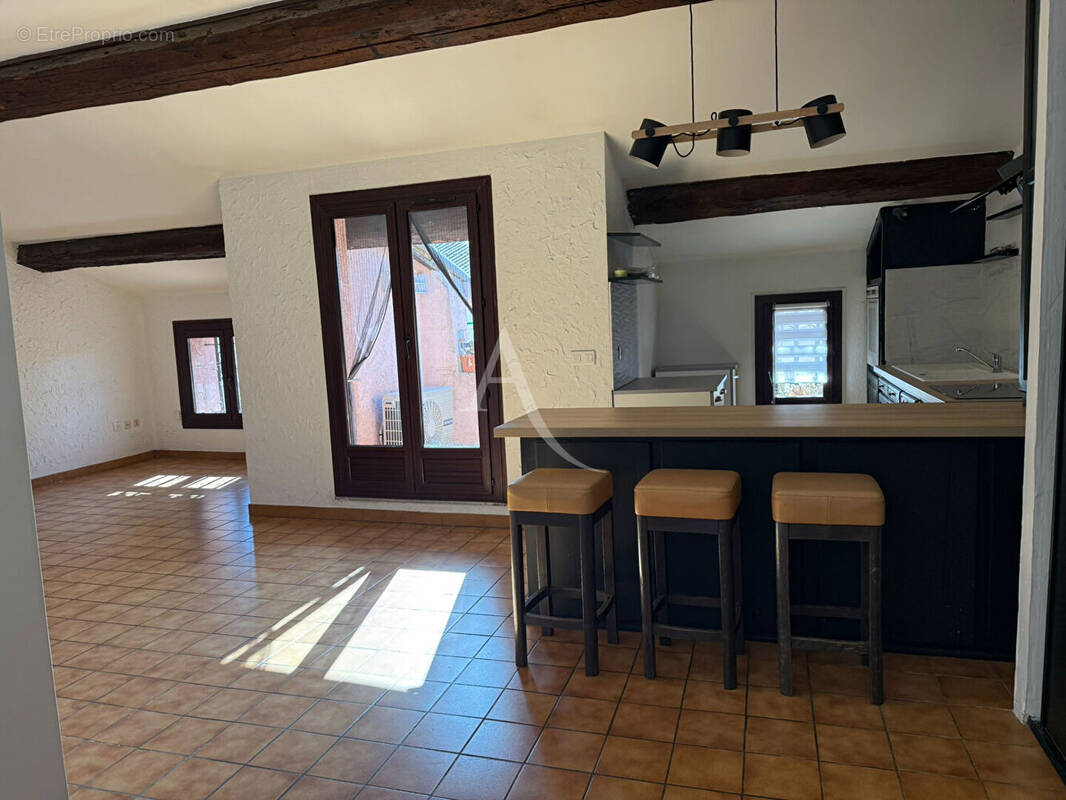 Appartement à LA CRAU