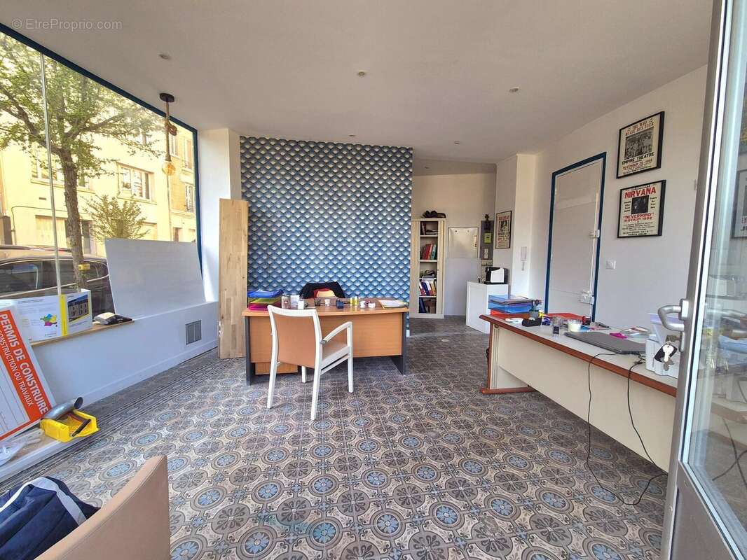 Commerce à VIROFLAY