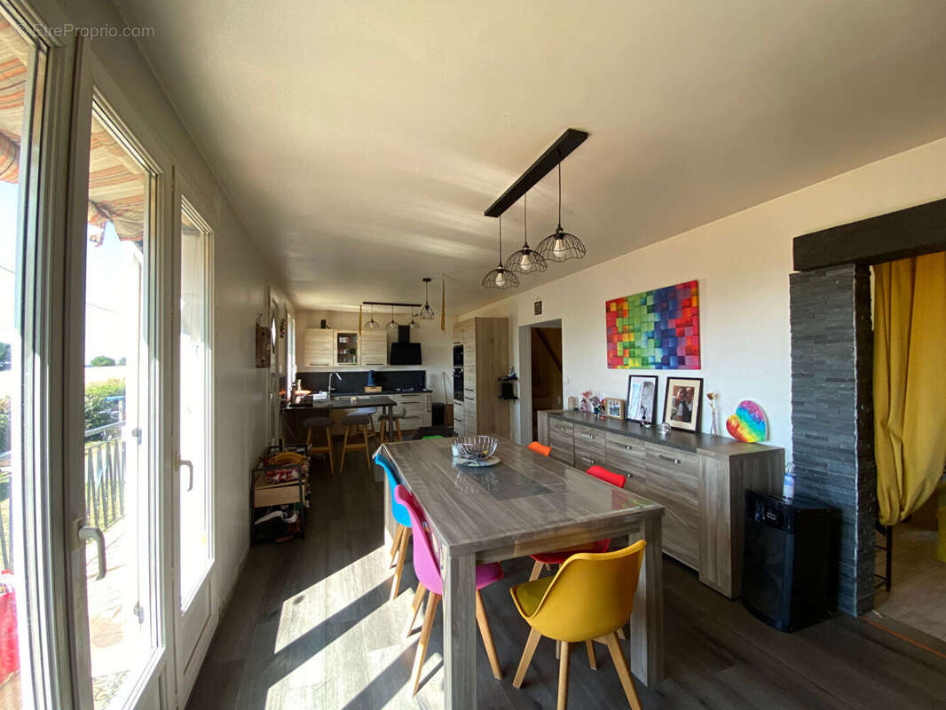 Maison à BEAUMONT-LES-AUTELS