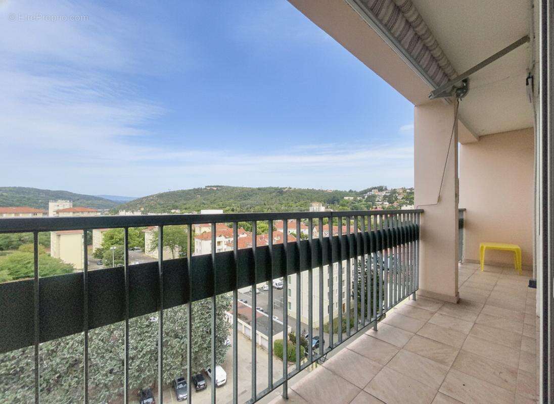 Appartement - 2 Chambres - Possibilité 3 - Balcon - Jolie vue dégagée - Résidence sécurisée - Proche commodités - photo 10