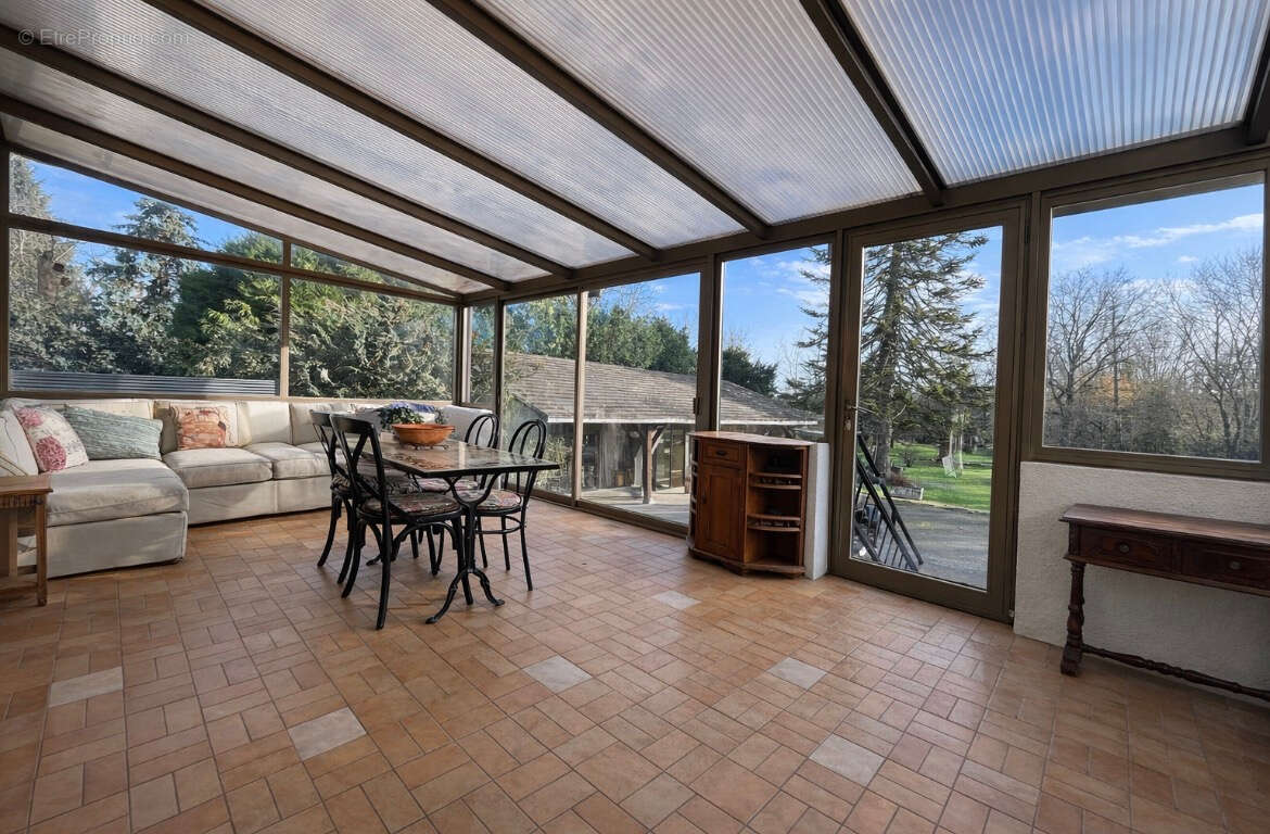 Maison : 6 pièce(s) 120 m²  + Véranda 26m² - photo 5