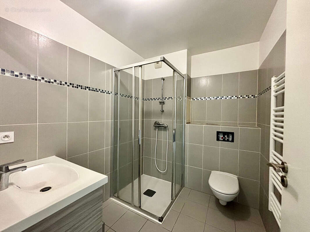 Appartement à SAINTE-GENEVIEVE-DES-BOIS