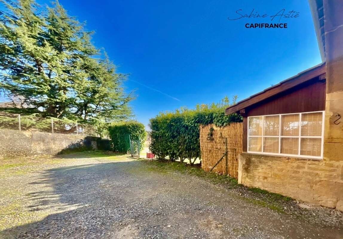 Maison de village en Pierres Dorées - 4 chambres, terrasse, jardin privatif et cave au cœur de Theizé - photo 22
