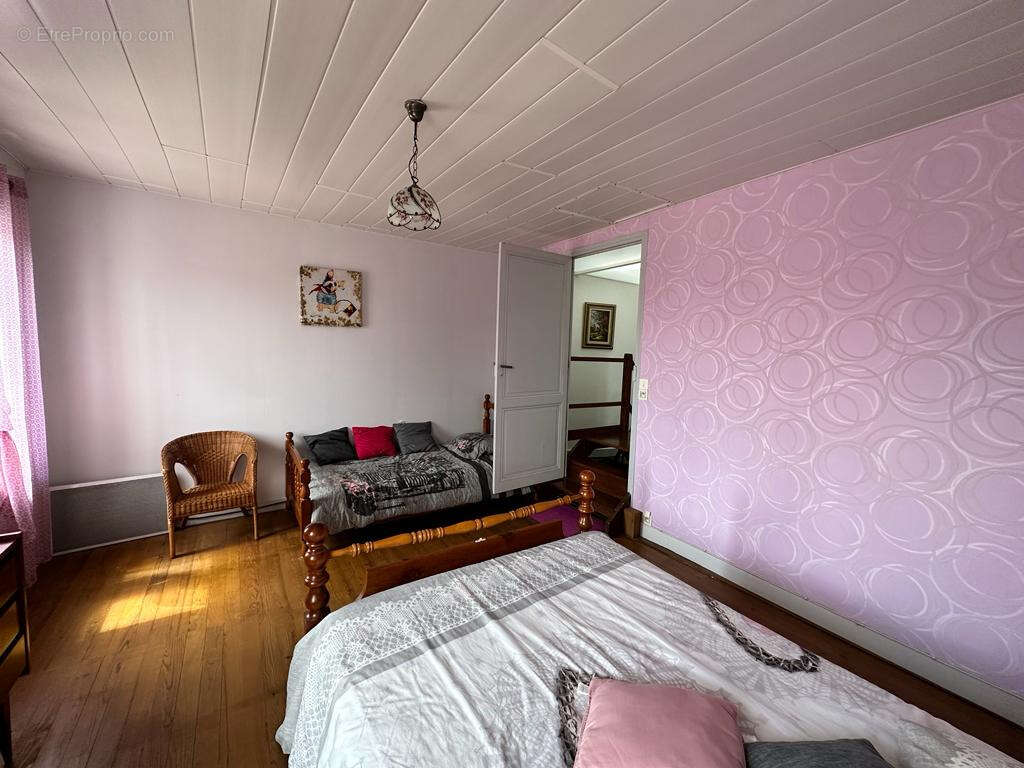 Maison à MORTAGNE-SUR-GIRONDE