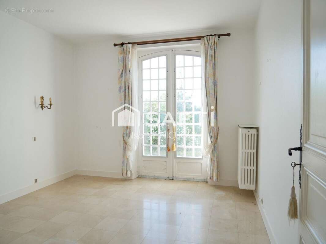 Maison 200 m² à Montagrier  - photo 9