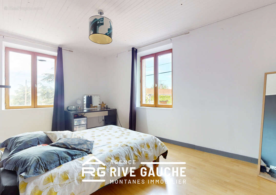 Maison à ROUSSILLON