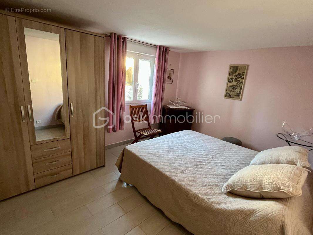Maison très bien entretenue de 142 m², située au cœur d’un quartier résidentiel paisible - photo 10