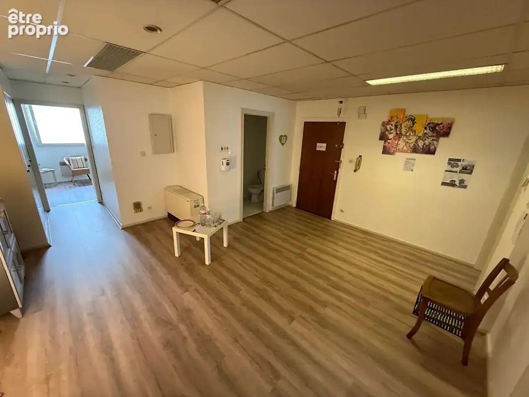 Local 74m² Strasbourg  Centre - photo 7
