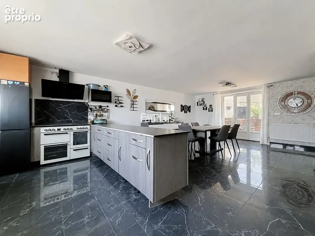 Maison 7 pièces 153 m² à vendre à Saint-Martin-Des-Besaces (14350) - photo 4