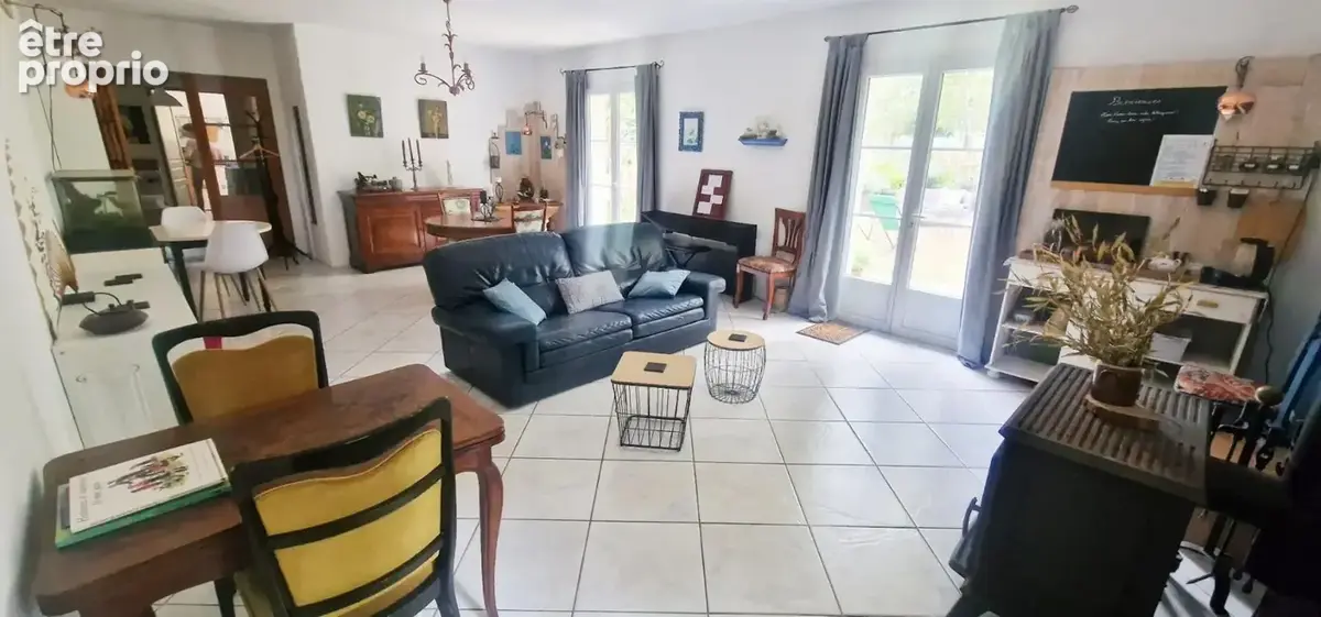 Pavillon 175 m² - 8 pièces - 5 chambres sur terrain de 3600 m² - photo 10