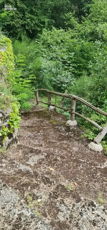 Maison et jardin en bordure de rivière - à rafraîchir - bon toit - photo 16