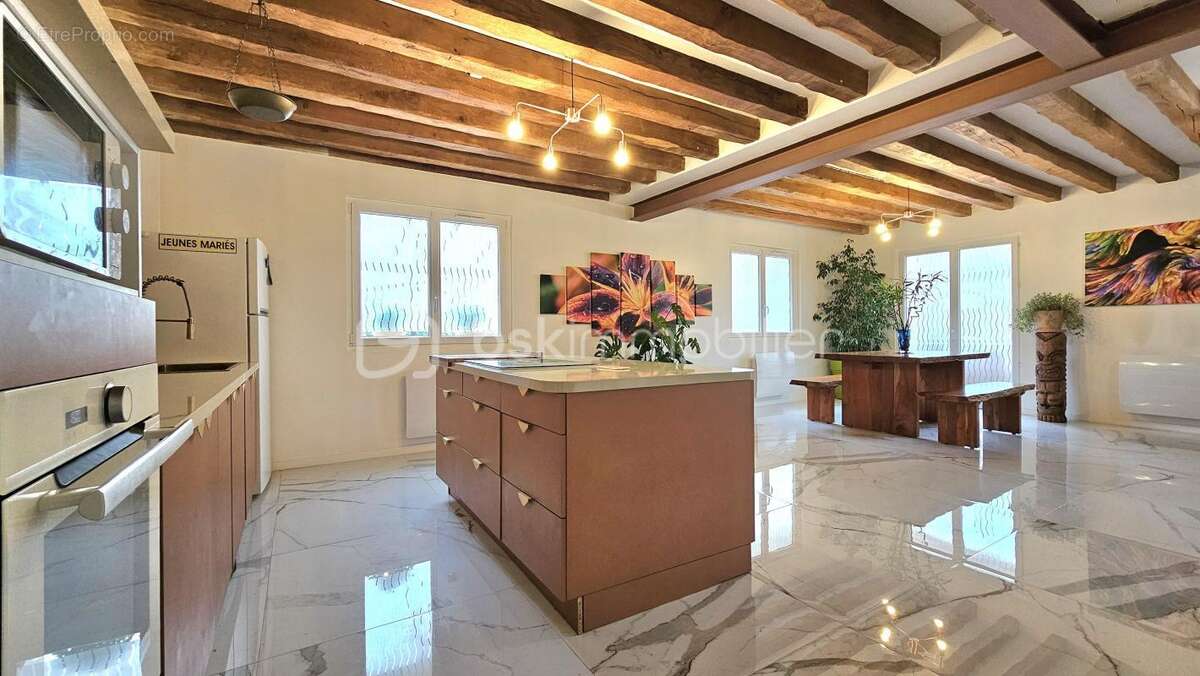 Maison à QUINCY-VOISINS