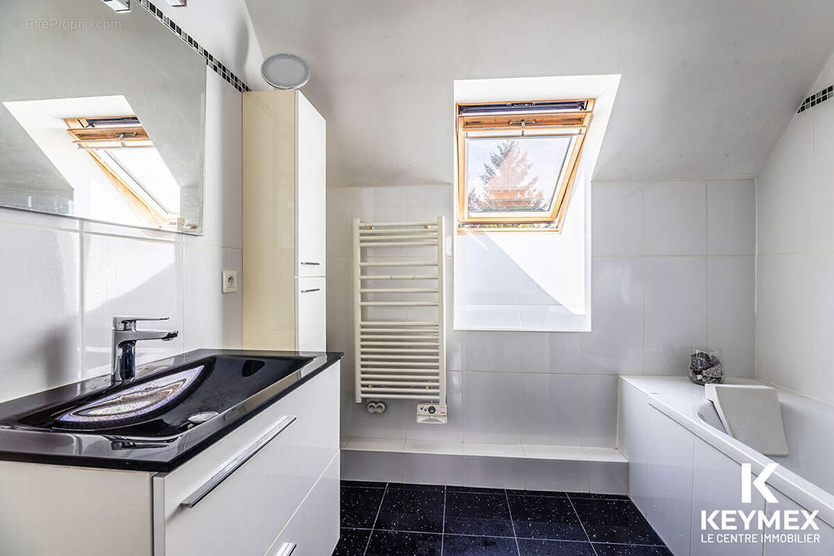 Maison d'exception Le Mesnil En Thelle 4 chambres - photo 10