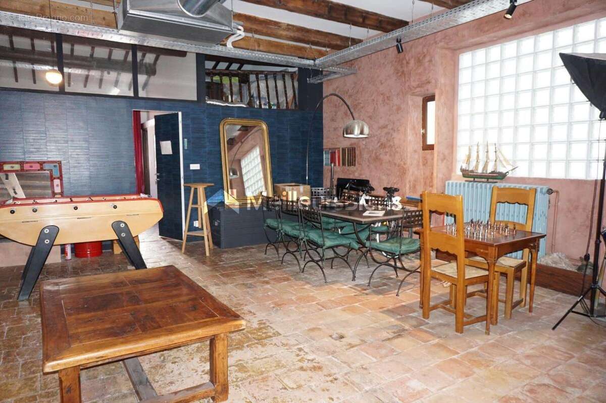 Loft de 250m2 sur le vieux port au coeur de Marseille - usage familial et/ou professionnel - photo 3