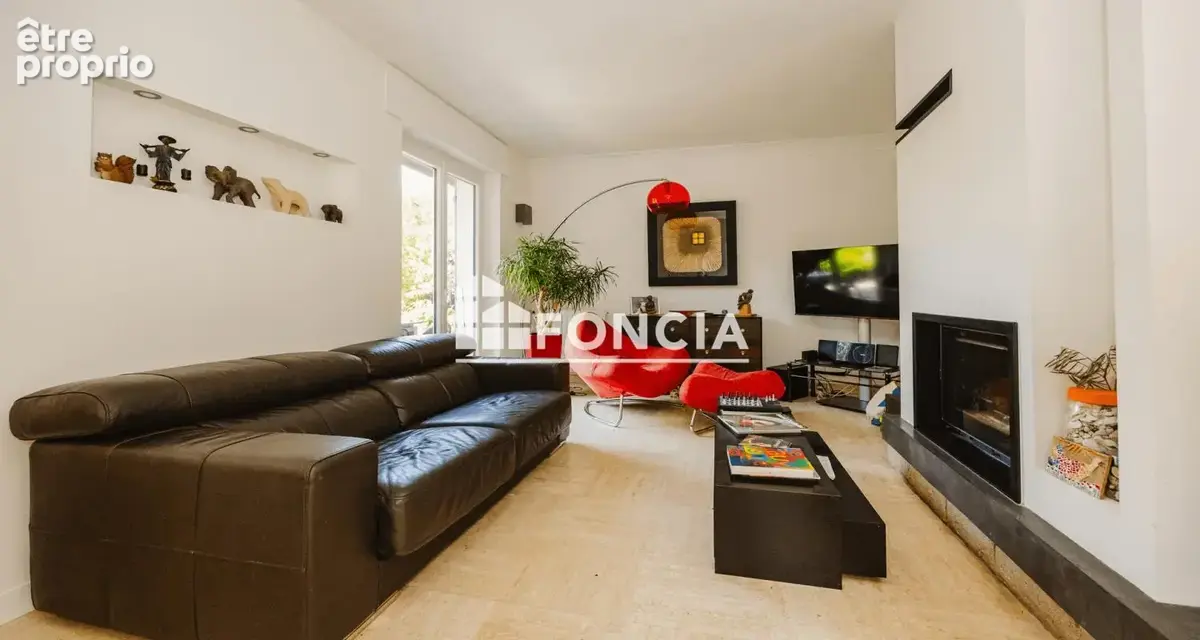 Maison 215m2 - St Jacques de la Lande - En Campagne - Terrain fleuri et arboré - photo 2