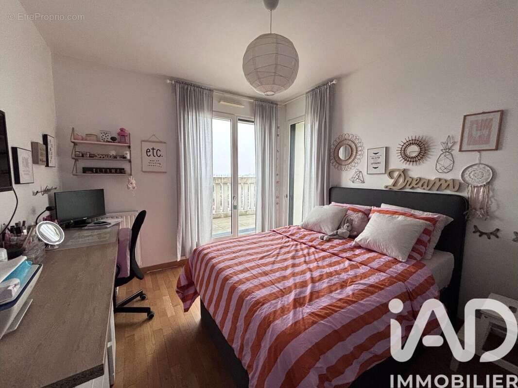 Photo 6 - Appartement à LEVALLOIS-PERRET