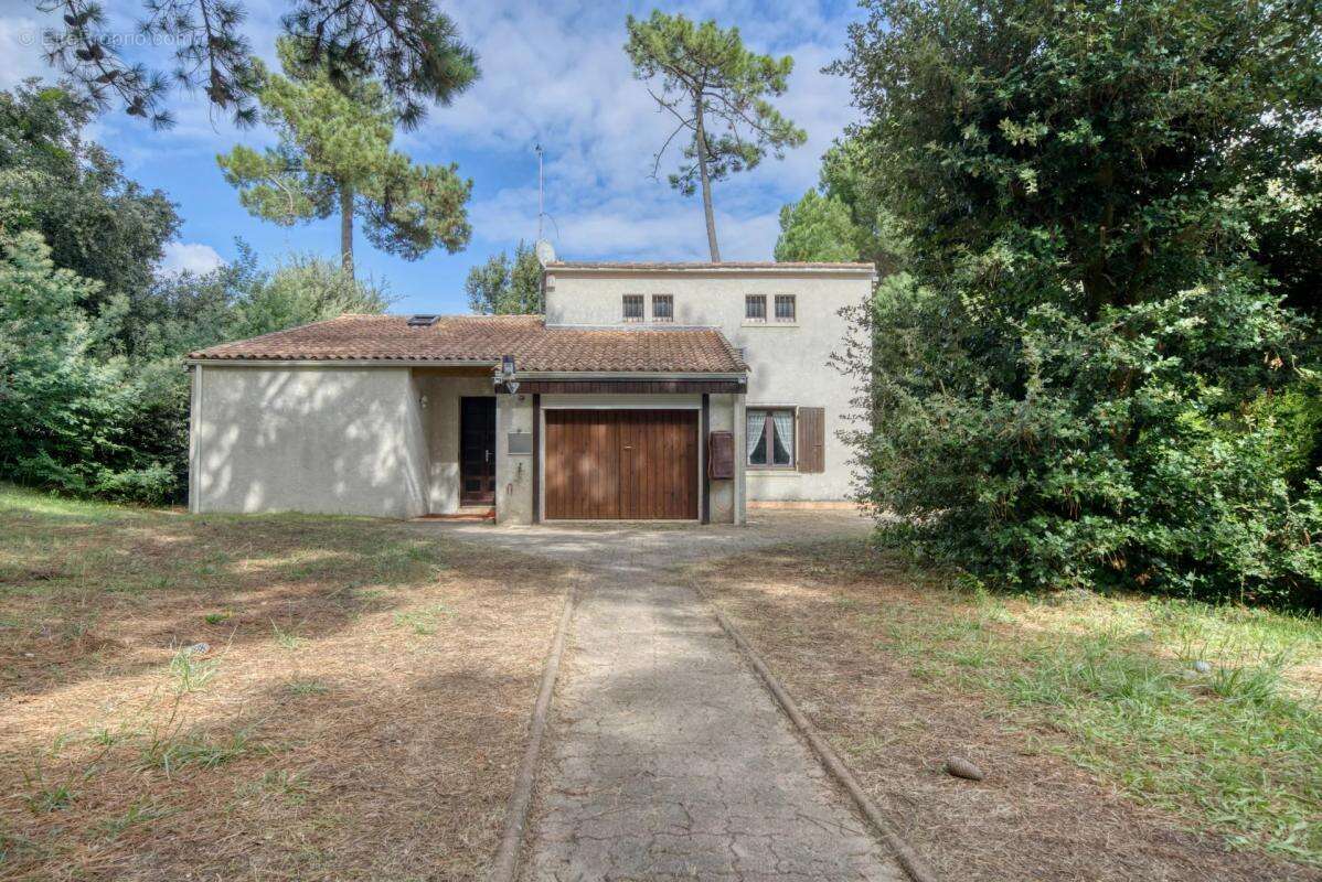 Maison à LE GRAND-VILLAGE-PLAGE