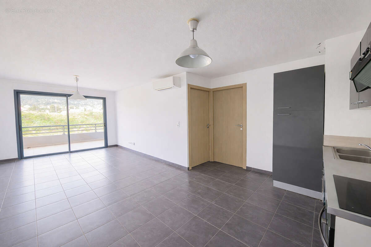 Appartement à FURIANI