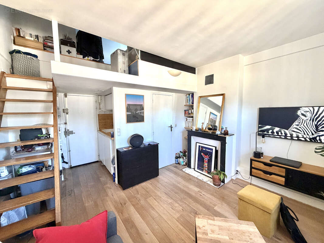 Appartement à PARIS-11E