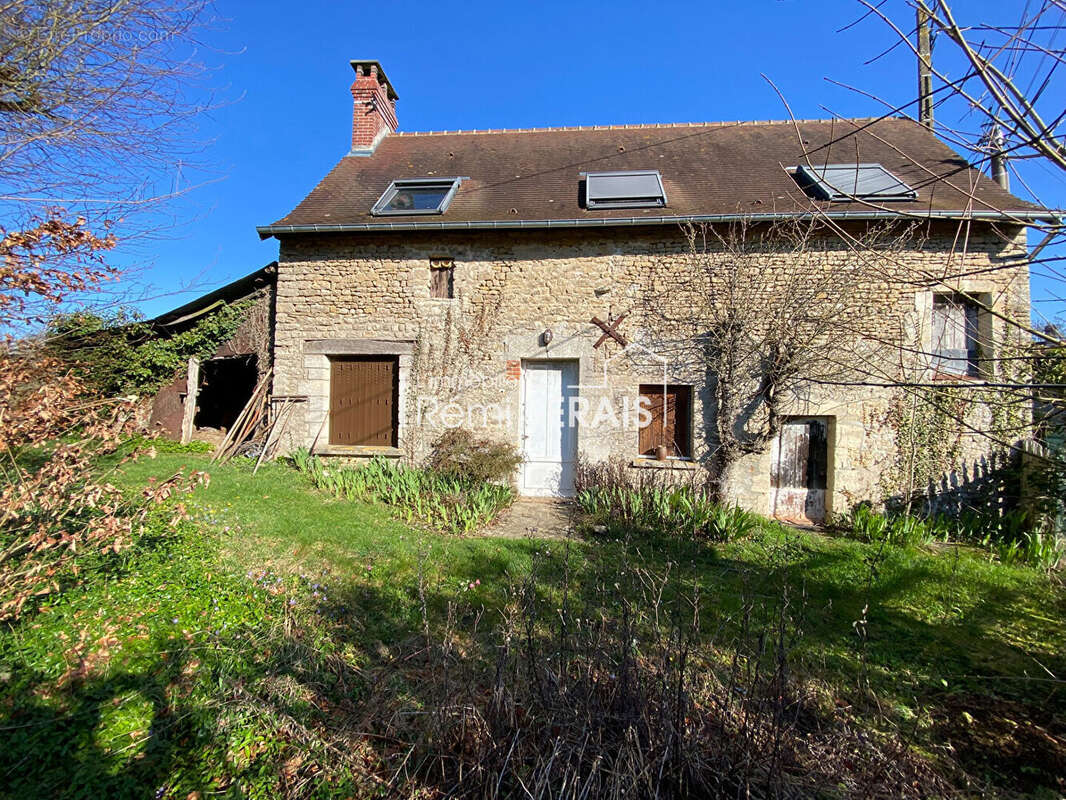 Maison à SAINT-CHRISTOPHE-LE-JAJOLET