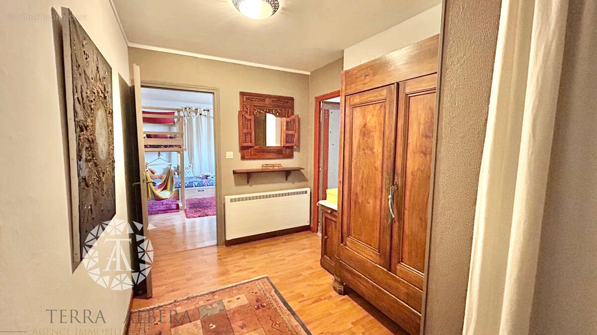 Maison à VILLENEUVE-DE-LA-RAHO