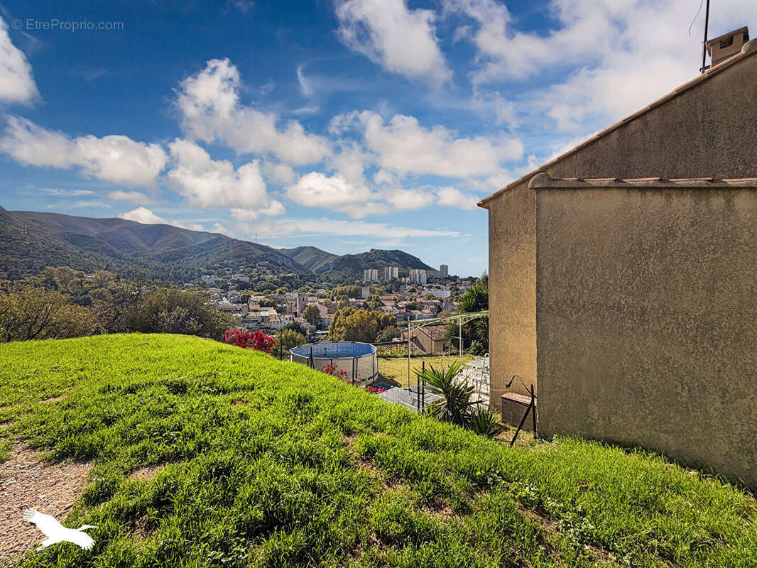 Maison à MARSEILLE-11E