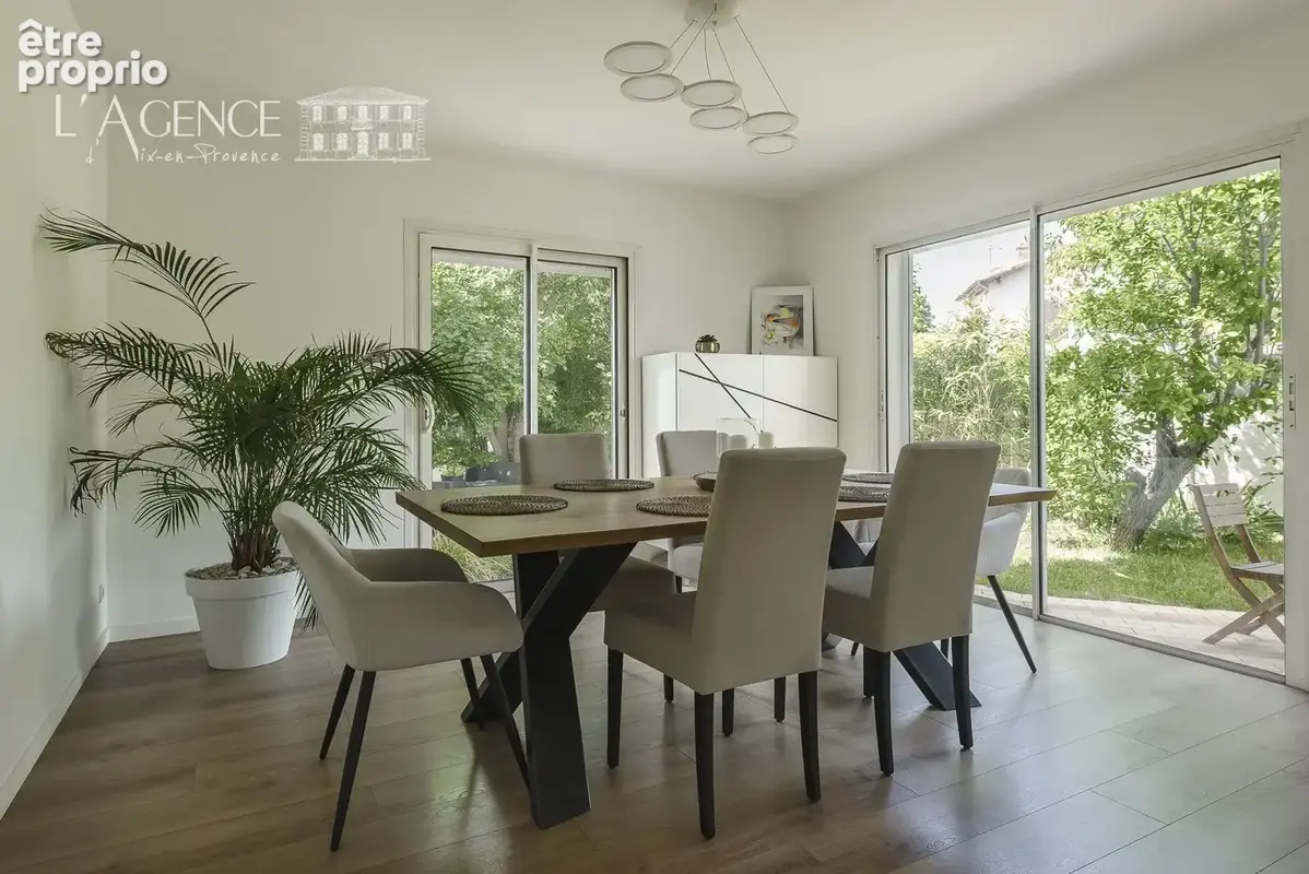 Maison 154 m² à Arles  - photo 8