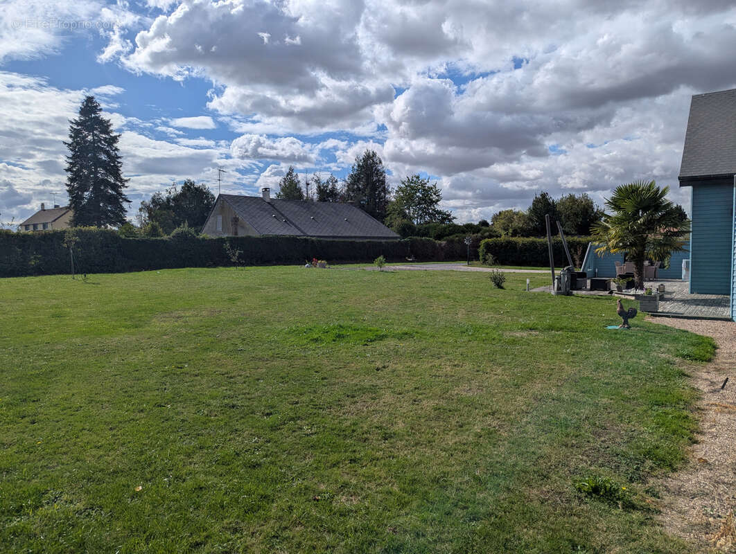 Maison à SAINT-PIERRE-SUR-DIVES