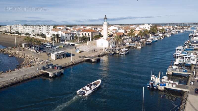 Commerce à LE GRAU-DU-ROI