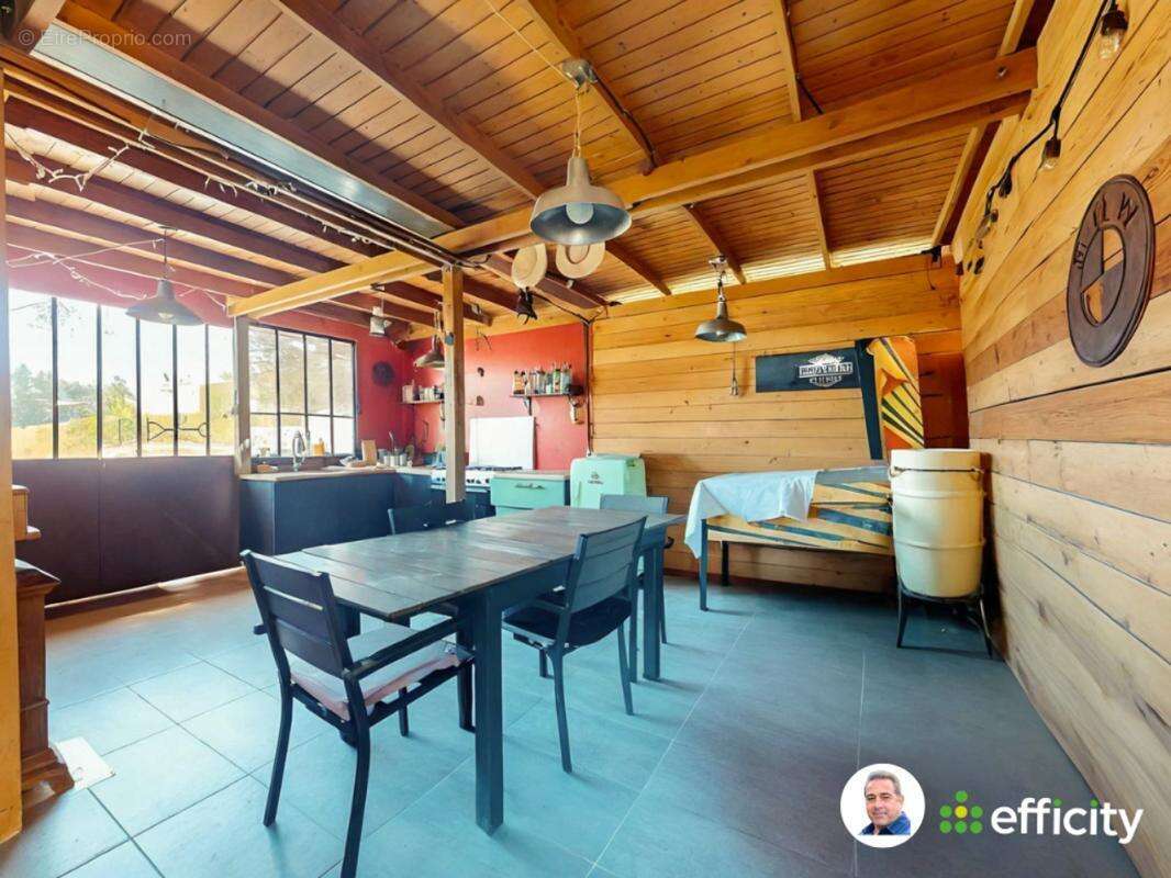 Maison à MONTMERLE-SUR-SAONE