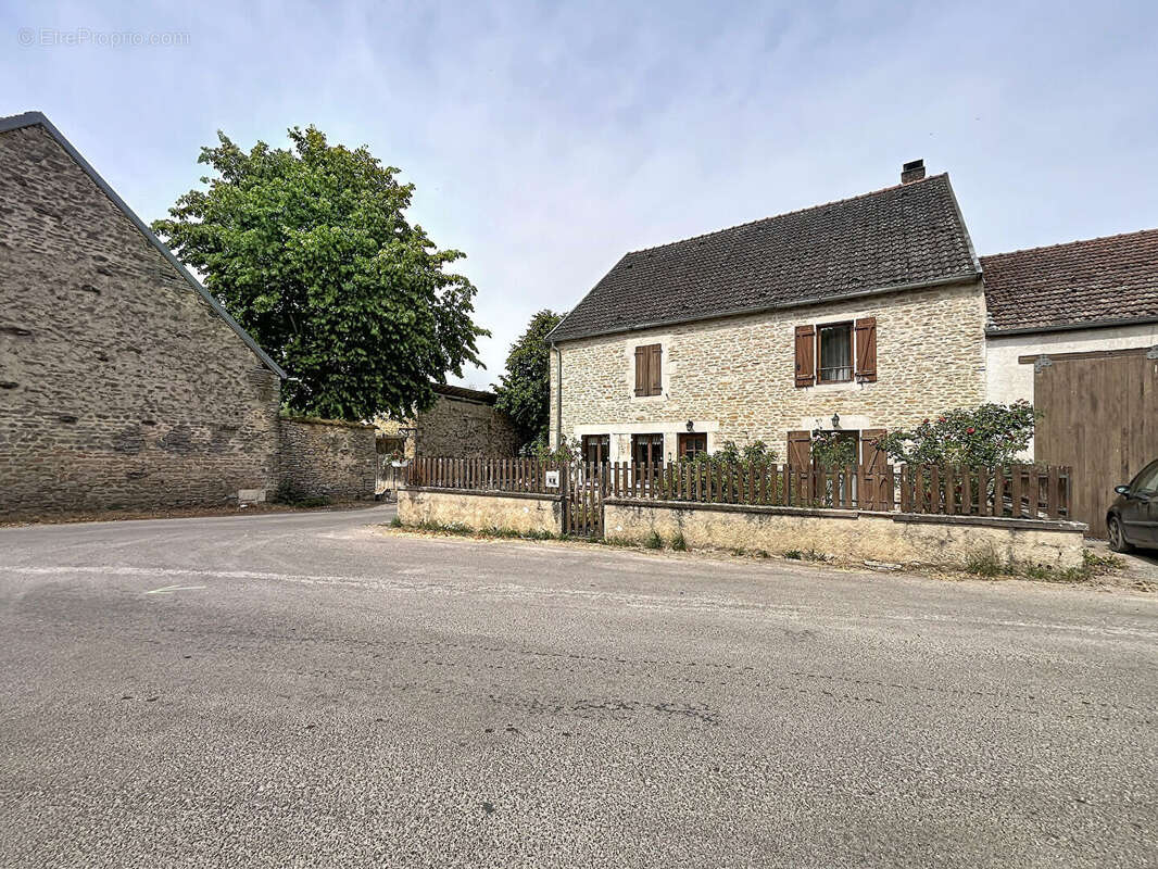 Maison Mouilleron 5 pièce(s) 158 m2 - photo 13