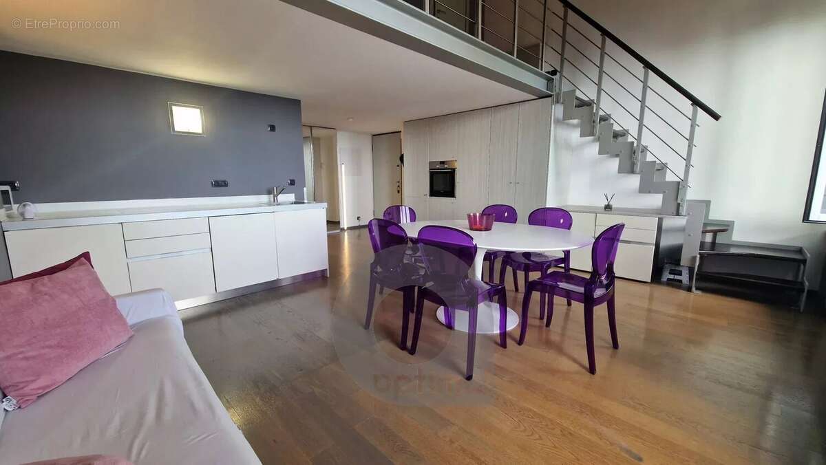 Appartement à ROQUEBRUNE-CAP-MARTIN