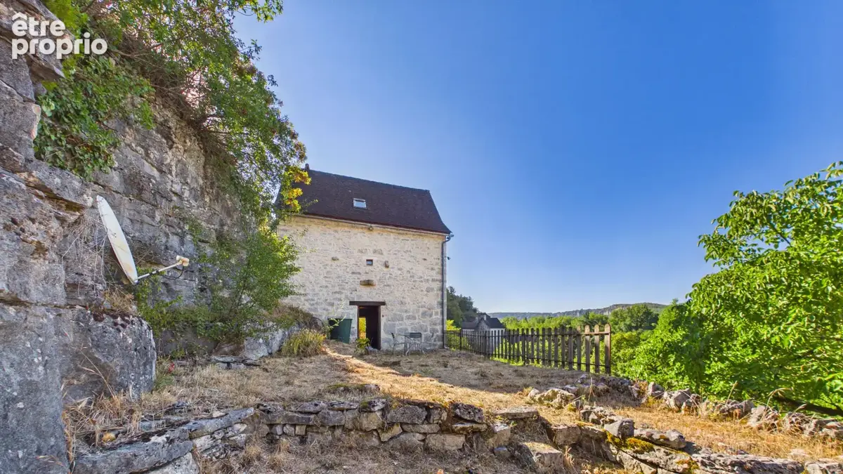 Maison perchée au bout d une impasse ! - photo 2