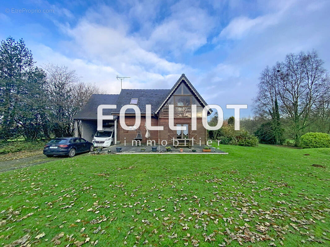 Maison à LA COLOMBE