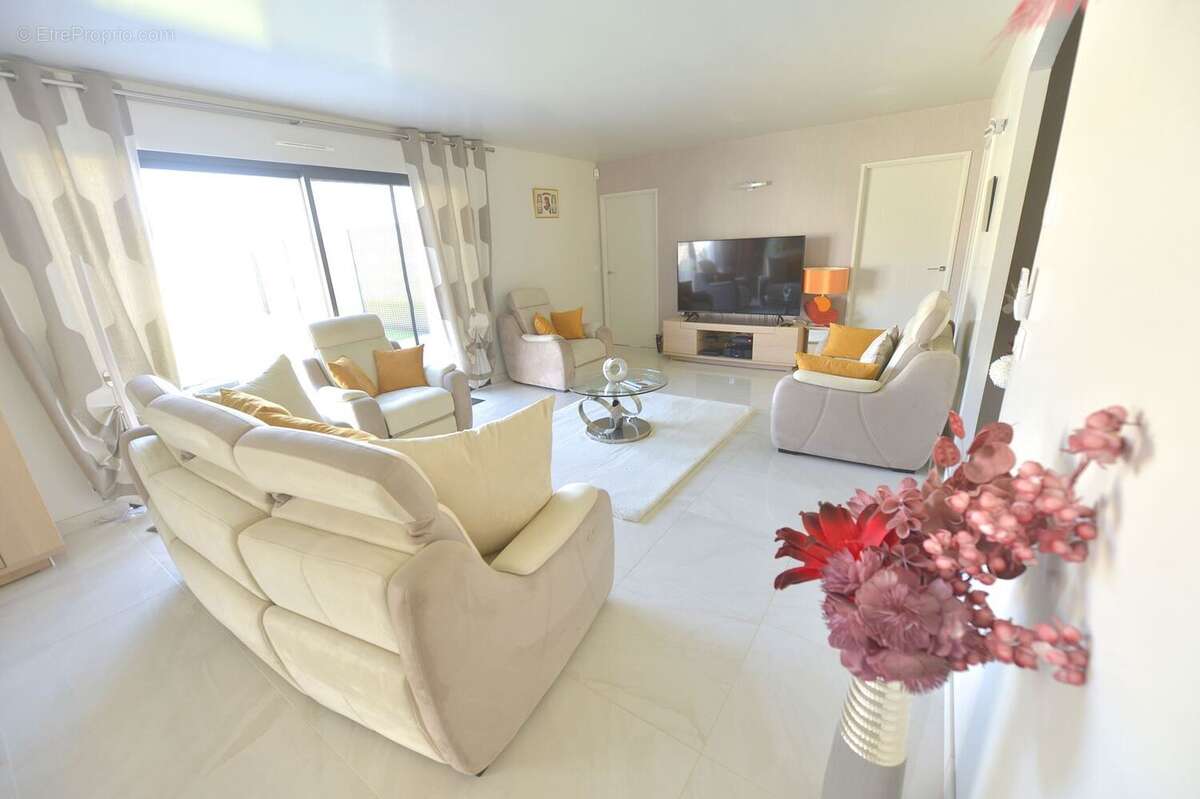 Maison à SAINT-GEORGES-DE-DIDONNE