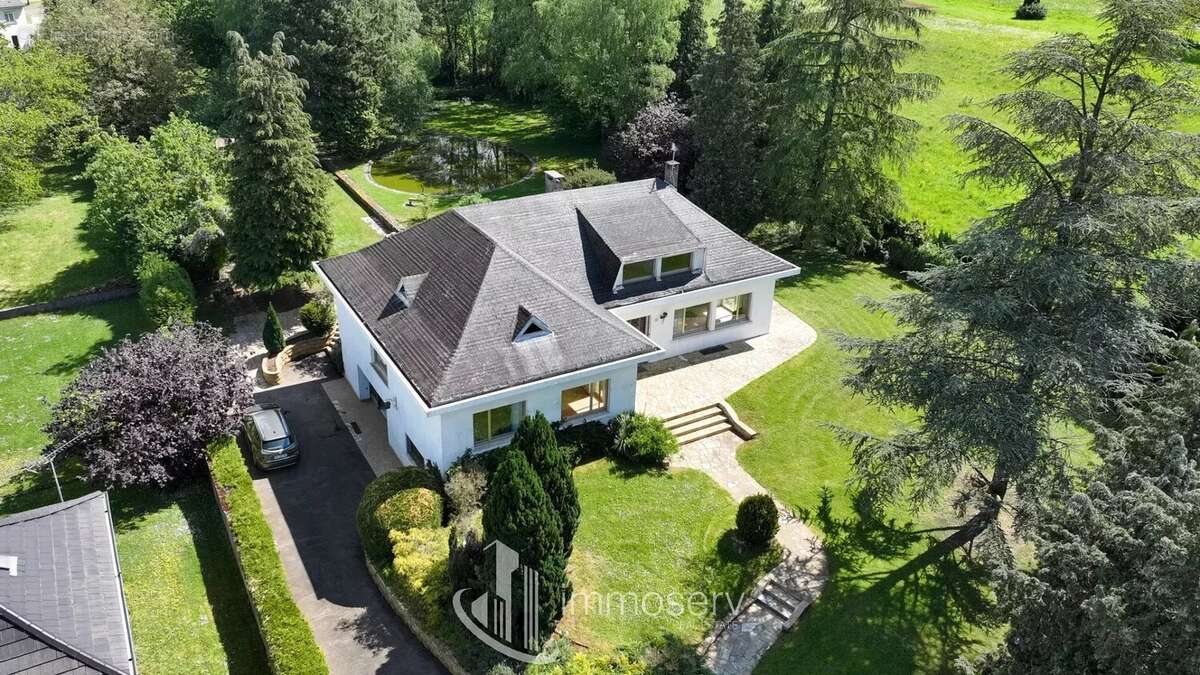 Maison 150 m² à Neufchef  - photo 2