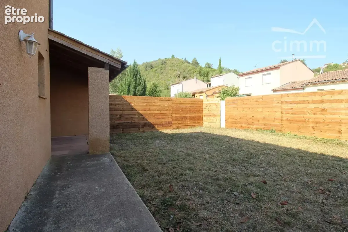 A vendre maison avec jardin et garage - photo 12