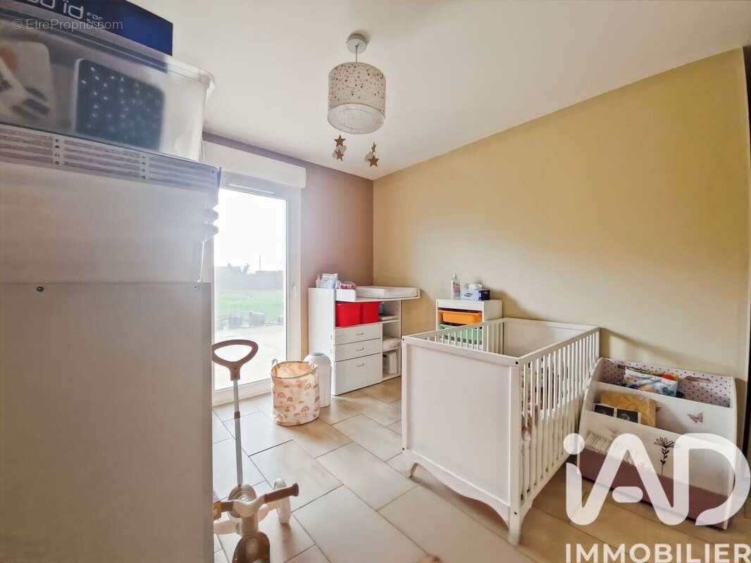 Photo 7 - Maison à CHEMILLY-SUR-YONNE