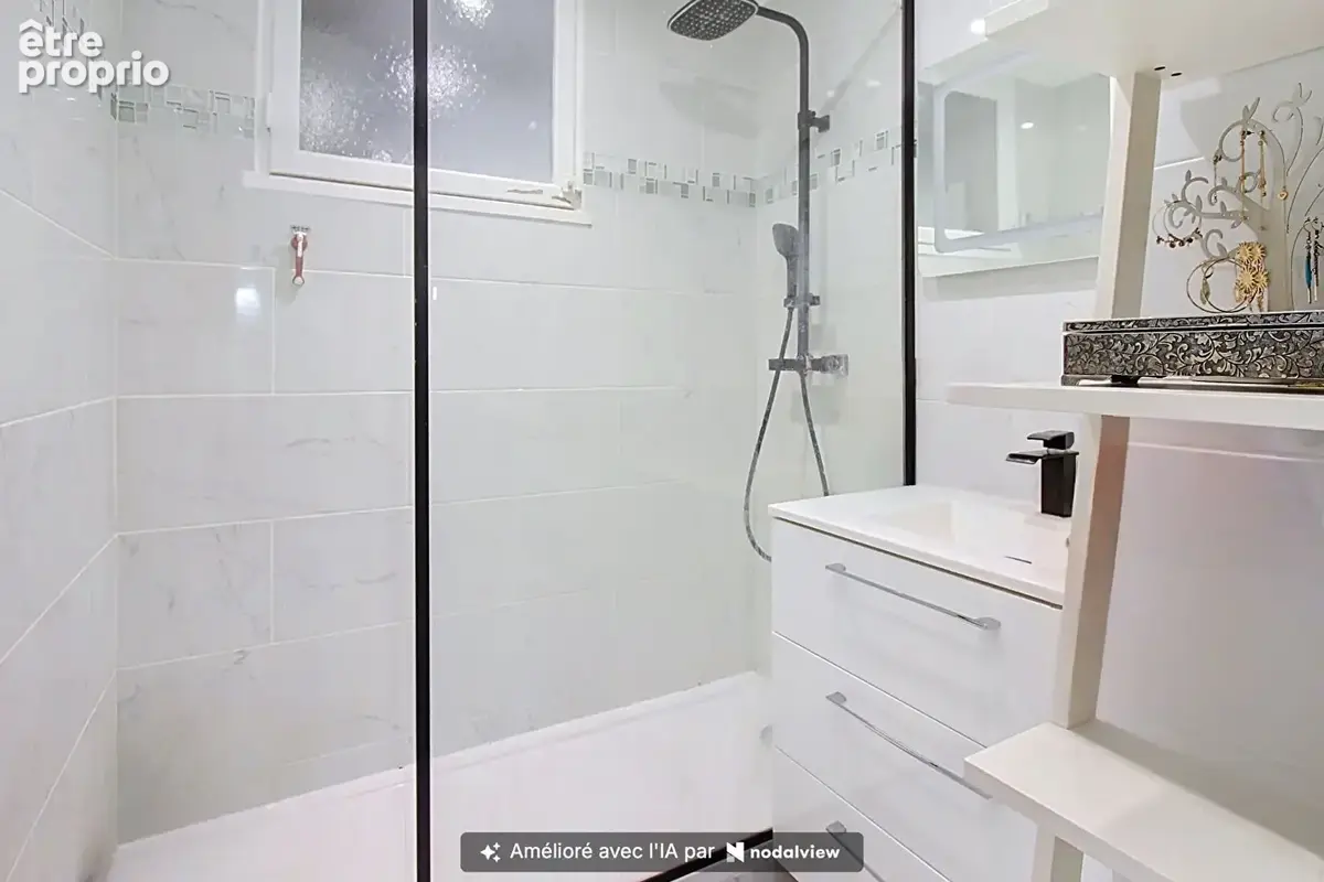 A VENDRE en EXCLUSIVITE Appartement DRAGUIGNAN T3 66,4 m2 - Résidence sécurisée - Balcon - Lumineux - Parking - photo 6
