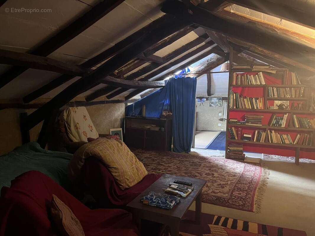 Combles aménagés - Maison à FIGEAC