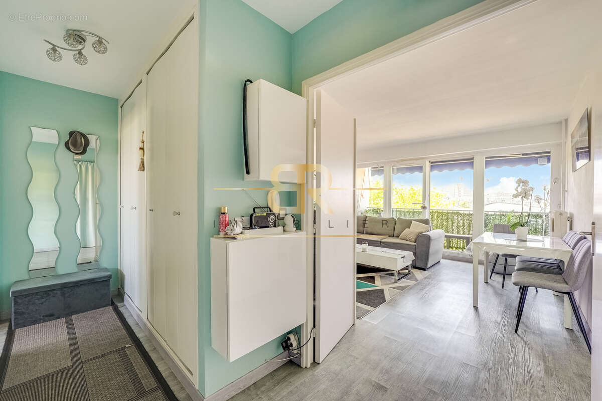 Appartement à AUBERVILLIERS