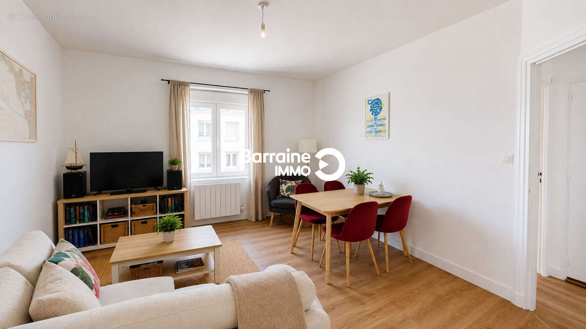 Exclusivité à Brest Centre Ville - Charmant T2 refait à neuf au dernier étage à vendre ! - photo 2