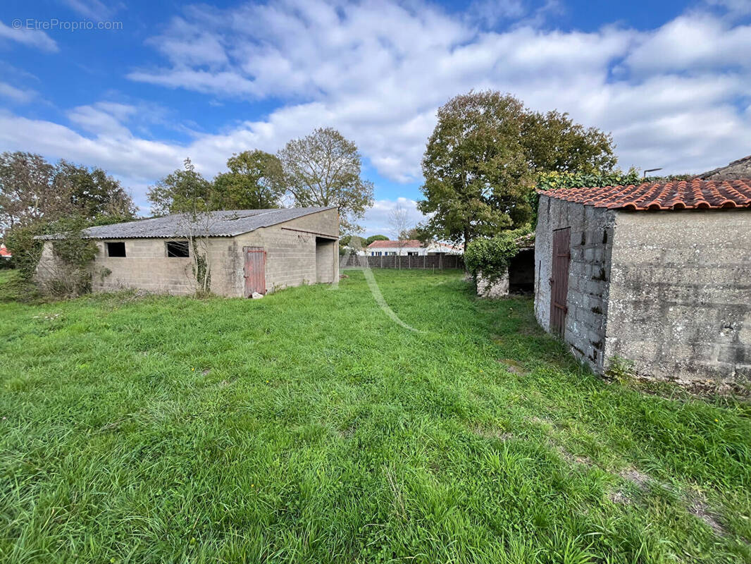 Maison à COMMEQUIERS