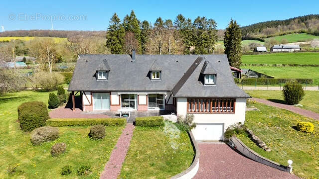 Maison à NEUFCHATEL-EN-BRAY