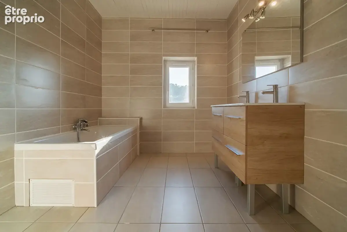 CARCASSONNE - VILLEGAILHENC  Maison  T6 325m² (179m²) avec cour, patio, terrasse 2 vastes garages - photo 14
