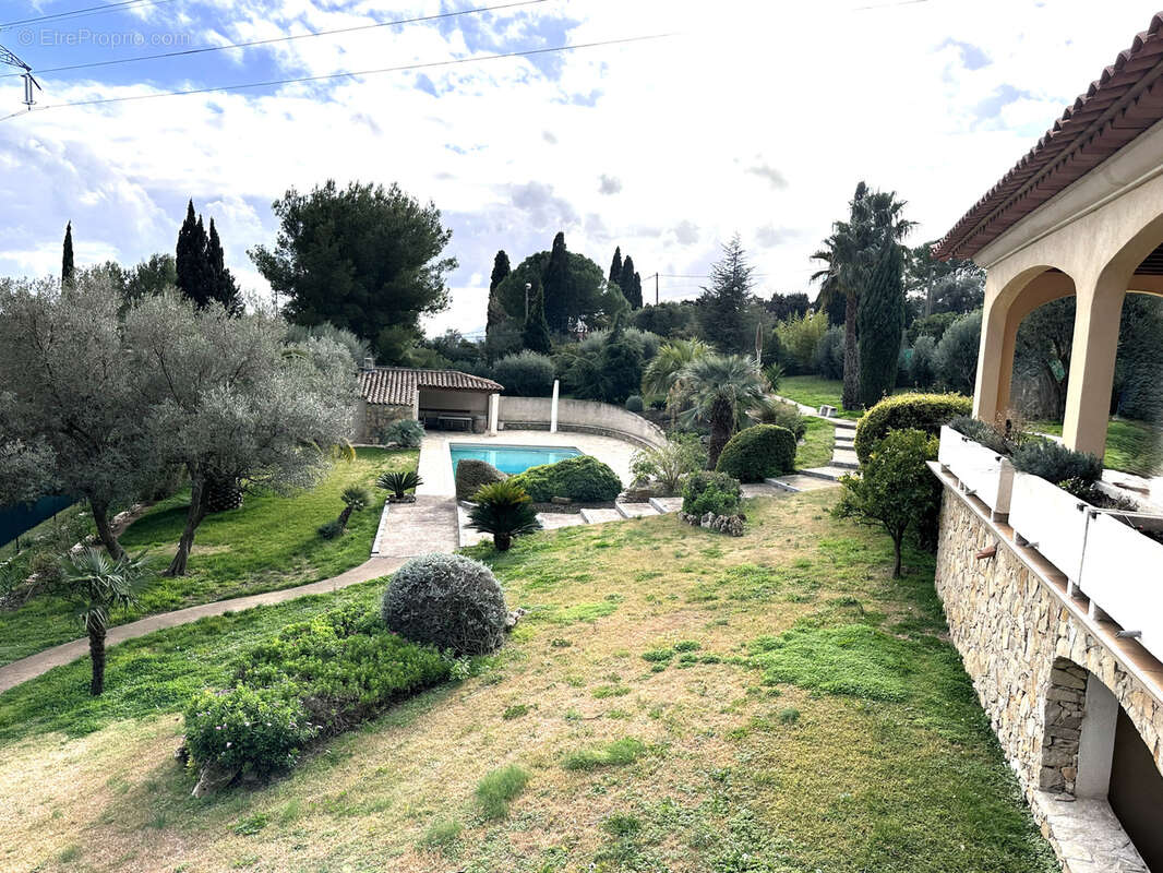 Maison à OLLIOULES