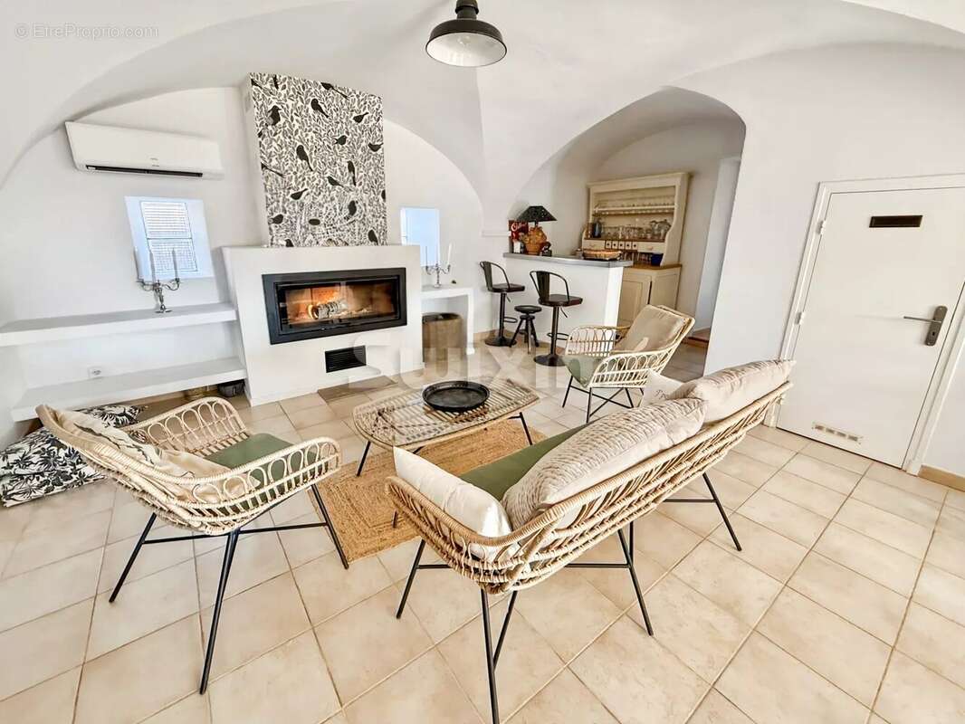 Maison à SAINT-MARCEL-LES-SAUZET