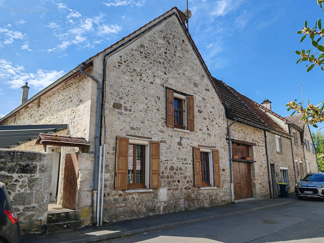 Maison à LA FERTE-MILON